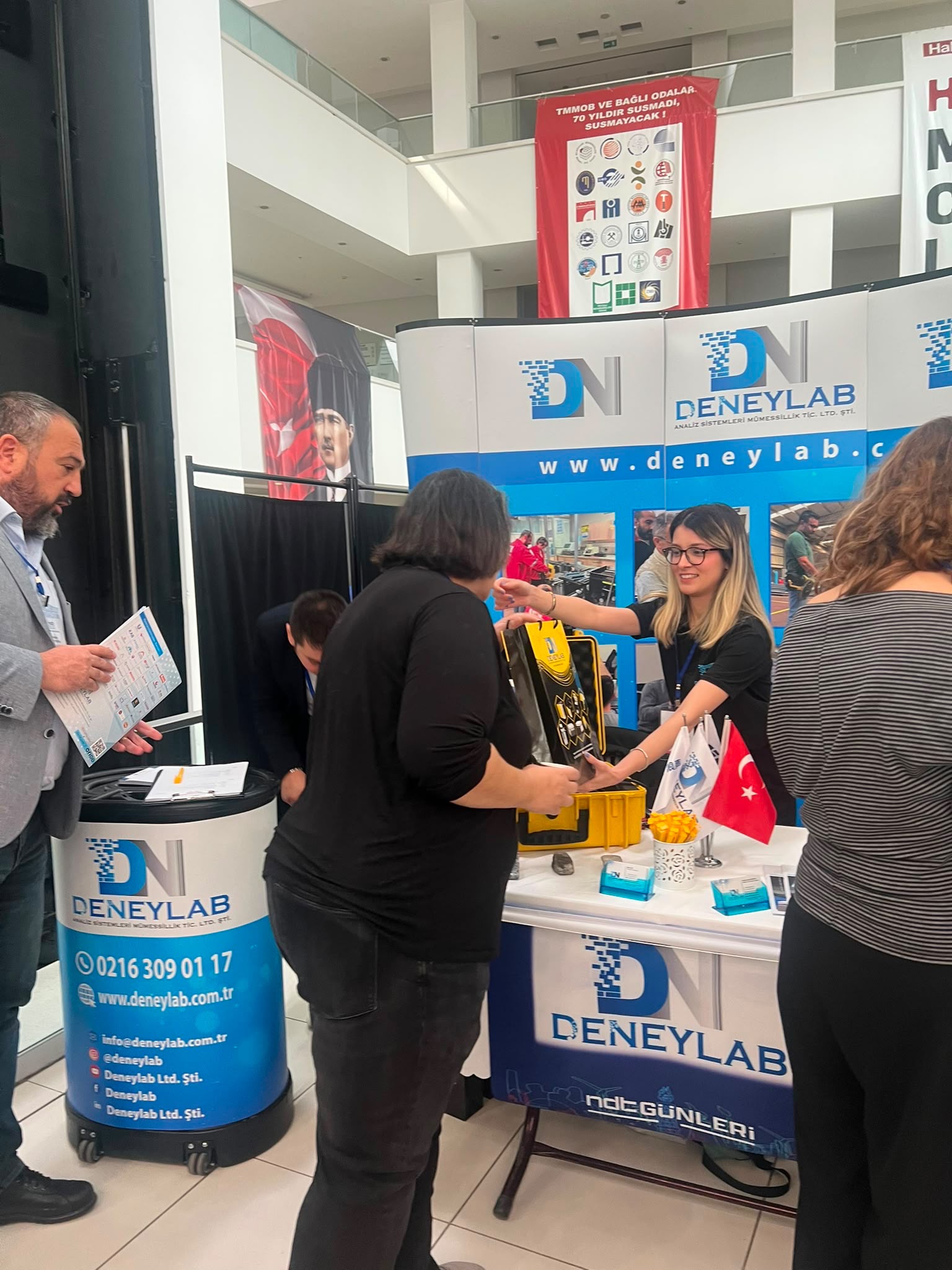 DeneyLab standında ziyaretçi buluşmaları